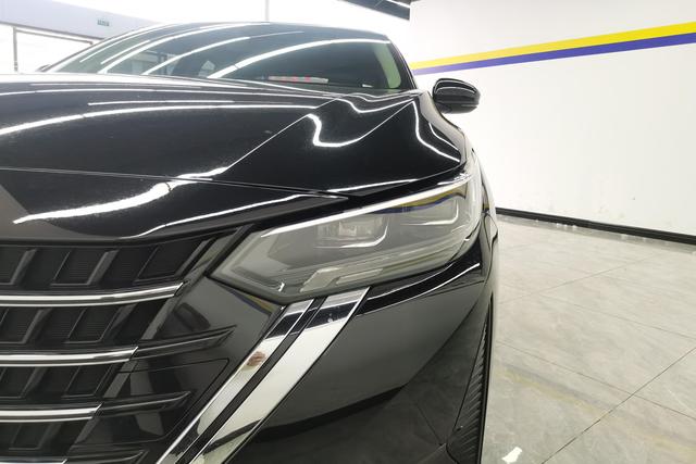 Nissan Sylphy 2023 1.6 L CVT — фото 4