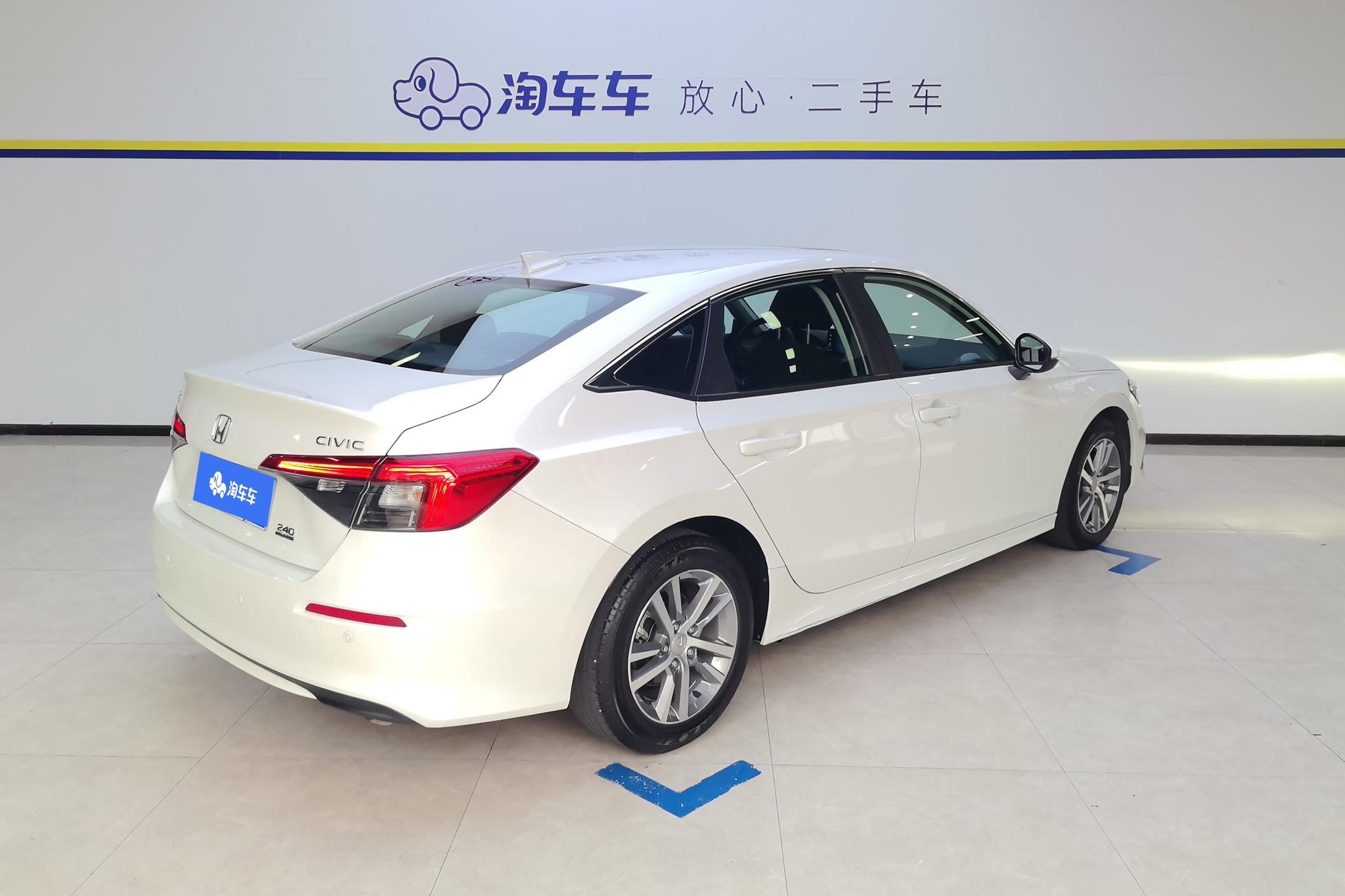 Honda Civic 2022 240TURBO CVT