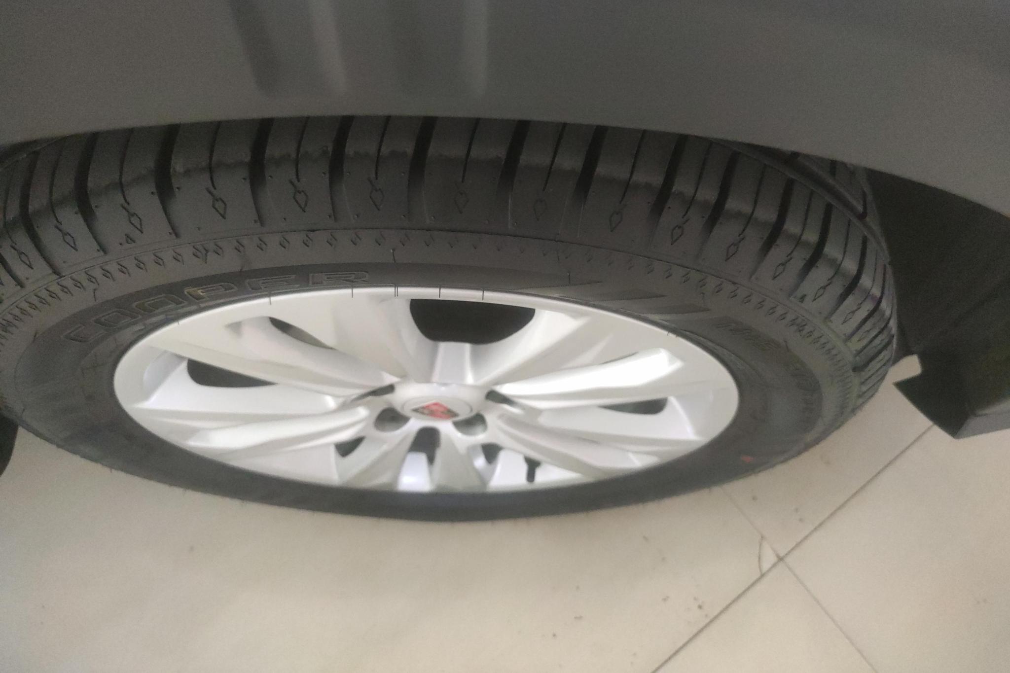 Roewe RX5 2016 20T AT Flagship