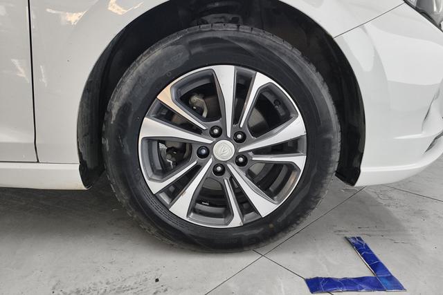 Changan Eado 2021 PLUS 1.6 L GDI MTLuxury — фото 9