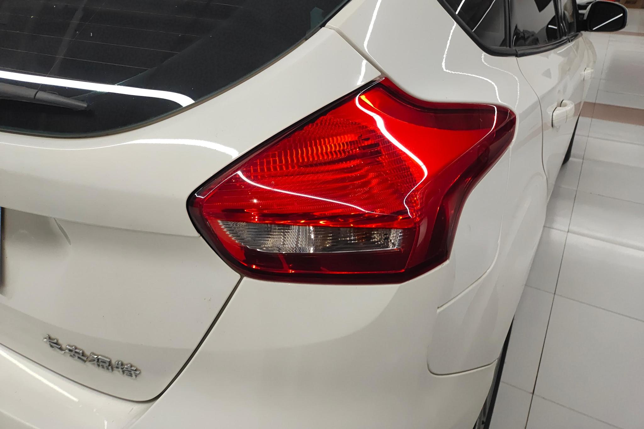 Ford Focus 2018 1.6L AT