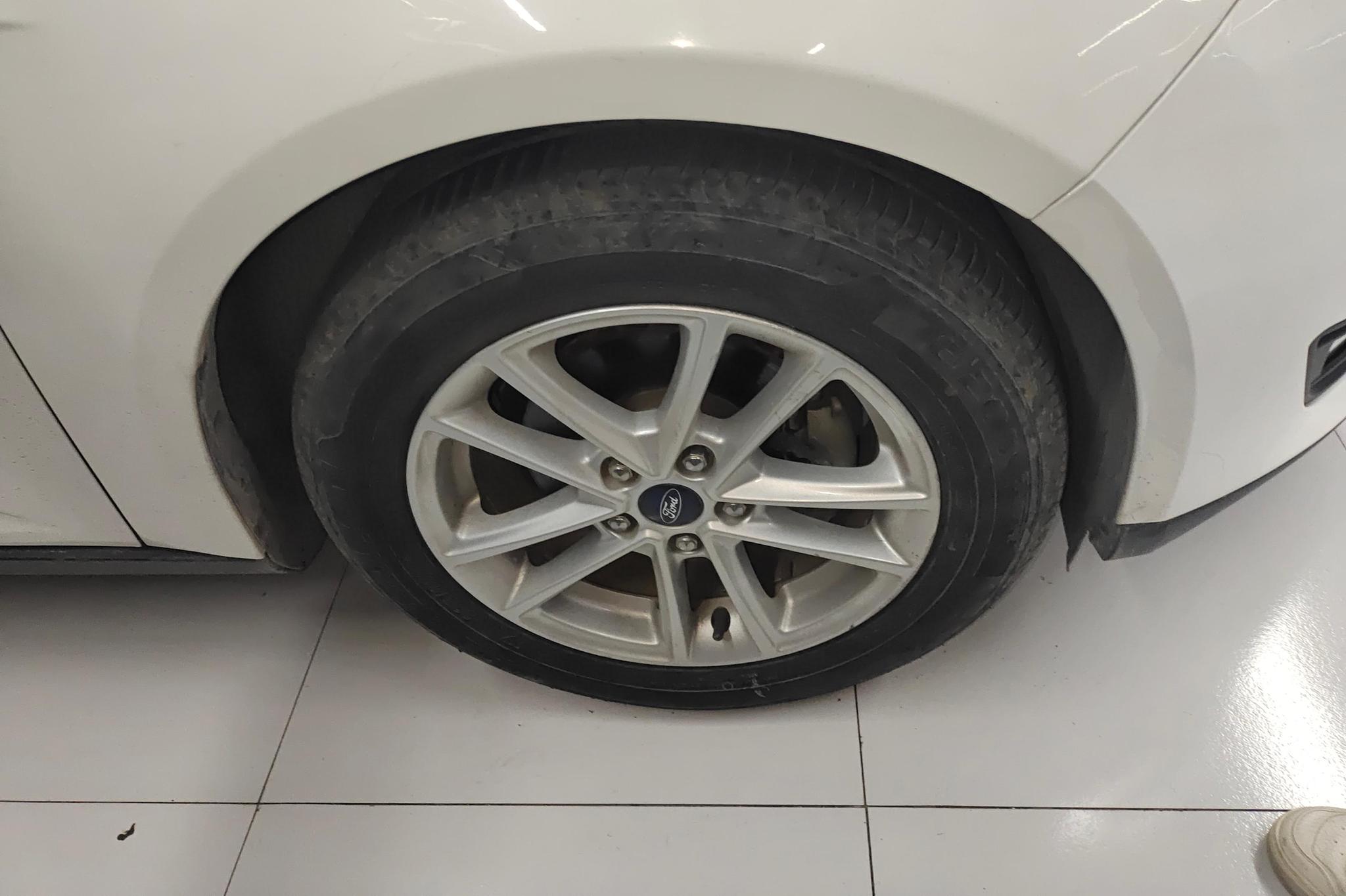 Ford Focus 2018 1.6L AT