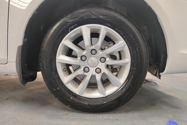 Geely Emgrand 2020 1.5 L MTLuxury — фото 4