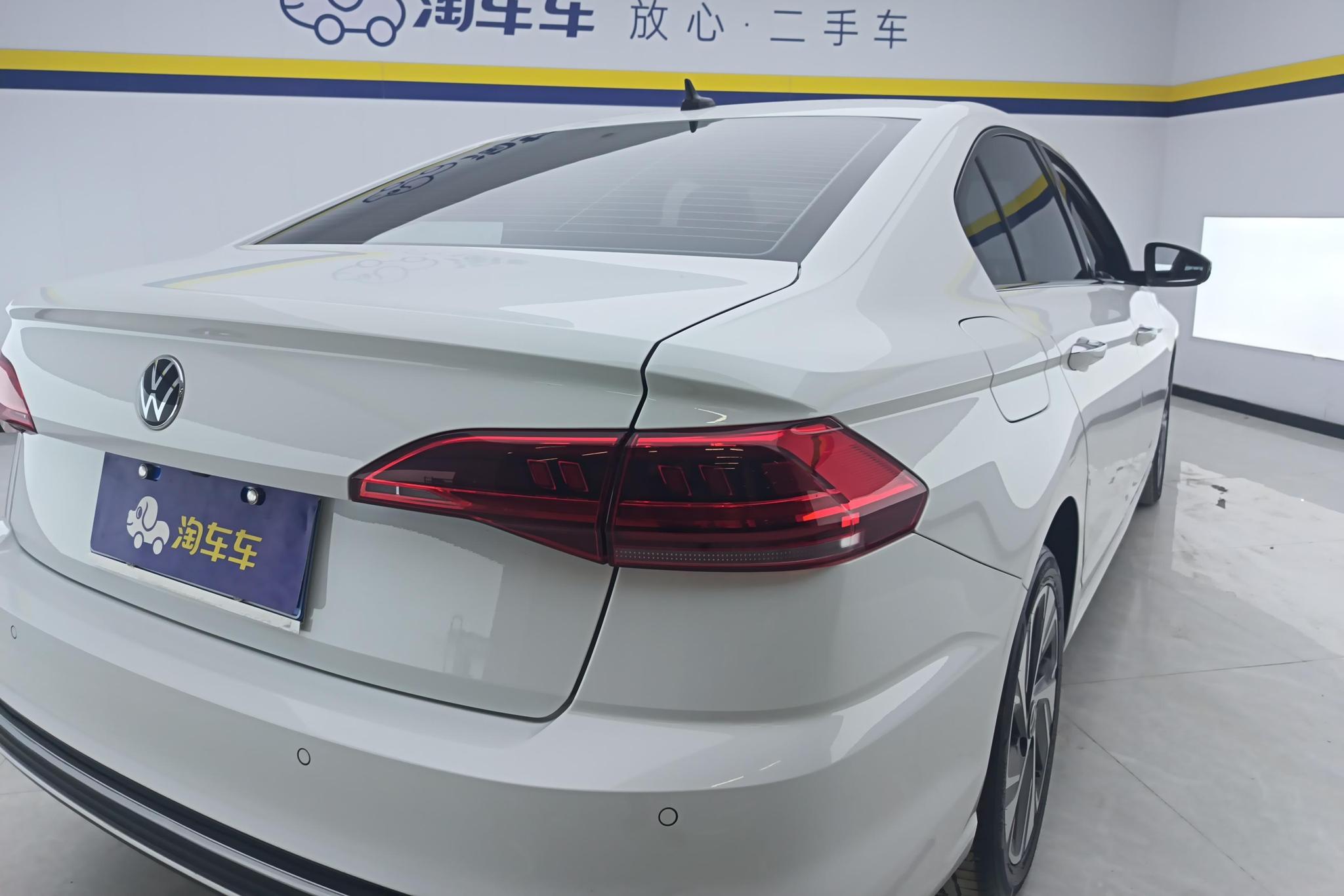 Volkswagen Bora 2023 200TSI DSG