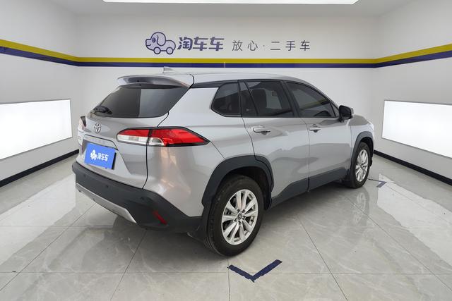 Toyota Corolla Cross 2024 2.0 L CVT — фото 3