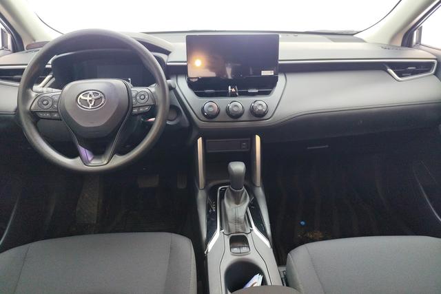 Toyota Corolla Cross 2024 2.0 L CVT — фото 12
