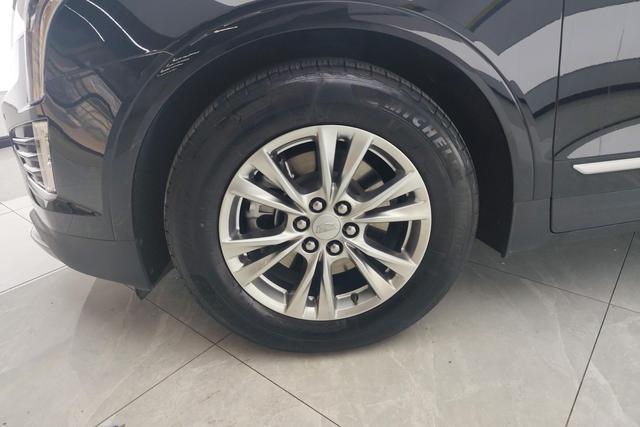 Cadillac XT5 2022 2.0 T 2 WDLuxury — фото 12