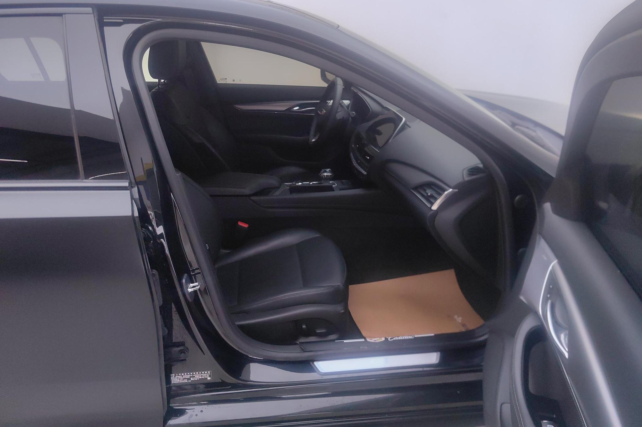 Cadillac CT5 2023 28T Luxury Standard