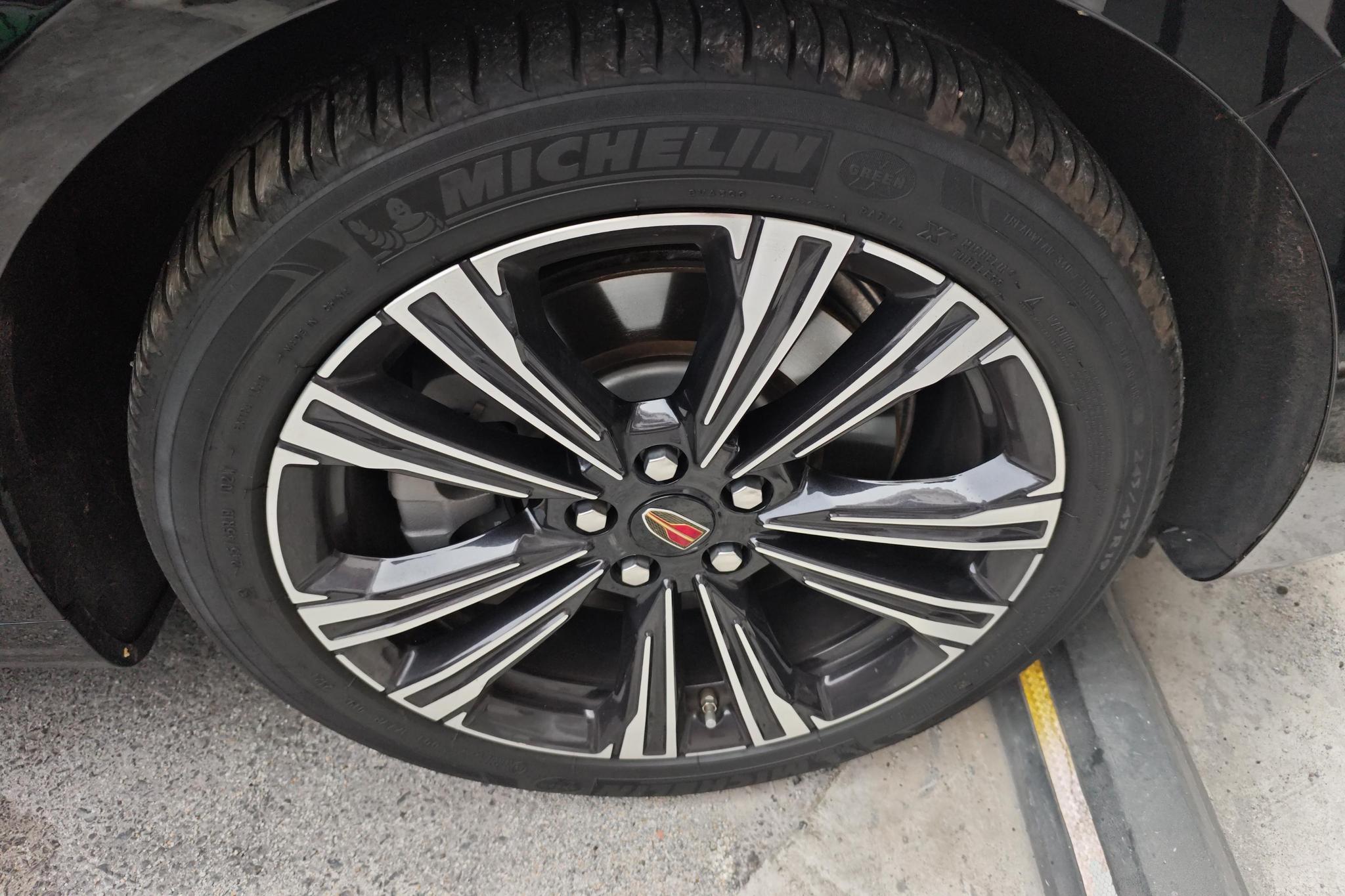 Hongqi H9 2024 2.0T