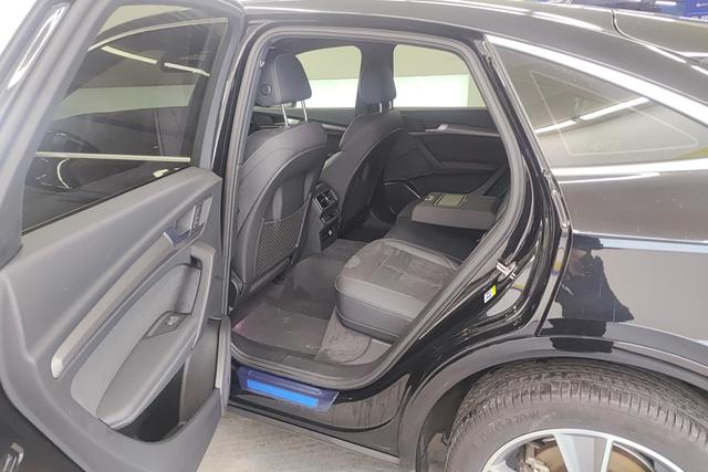 Audi Q5L Sportback 2021 40 TFSI Luxury — фото 15