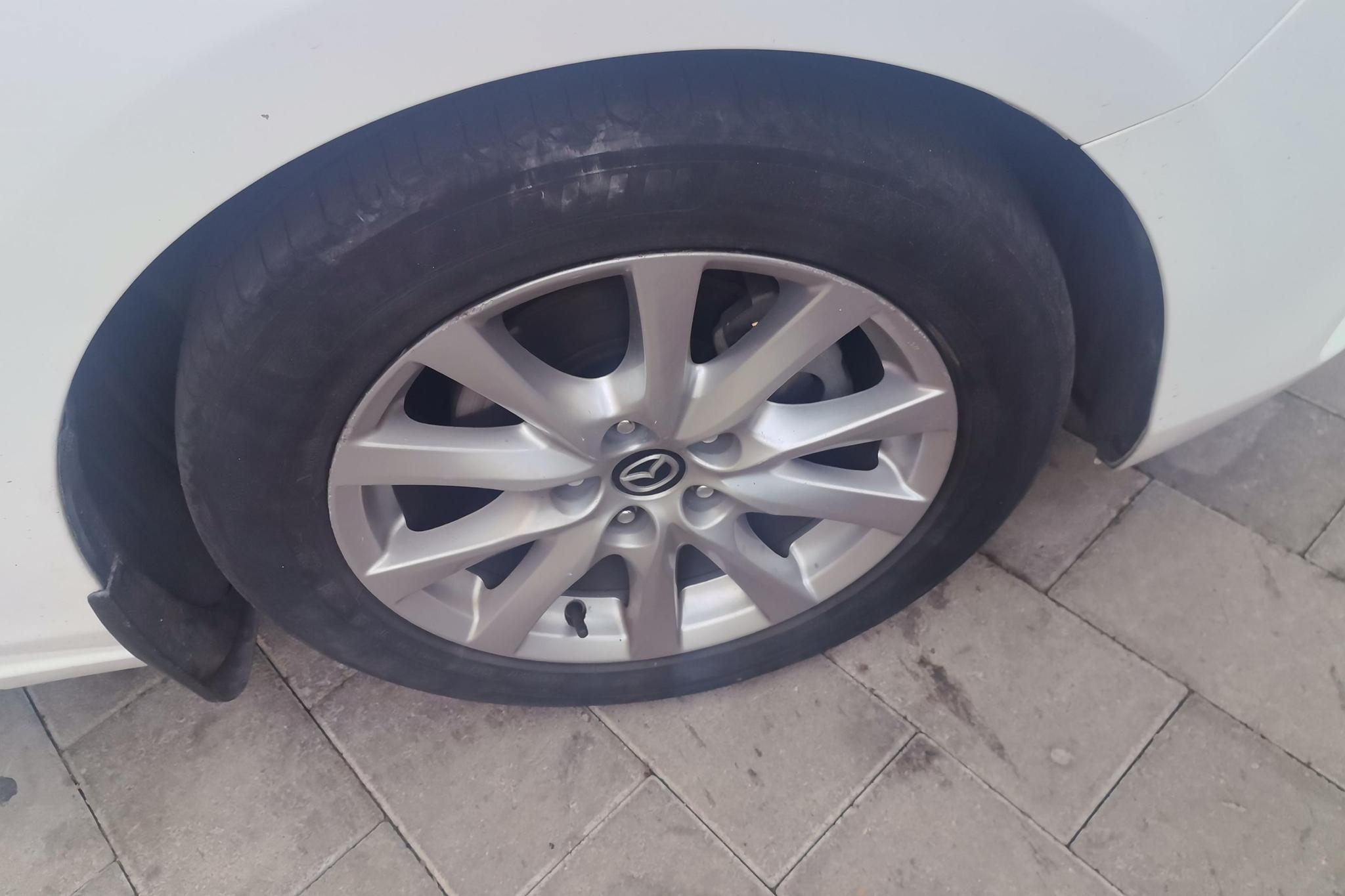 Mazda Atenza 2015 2.0L Luxury