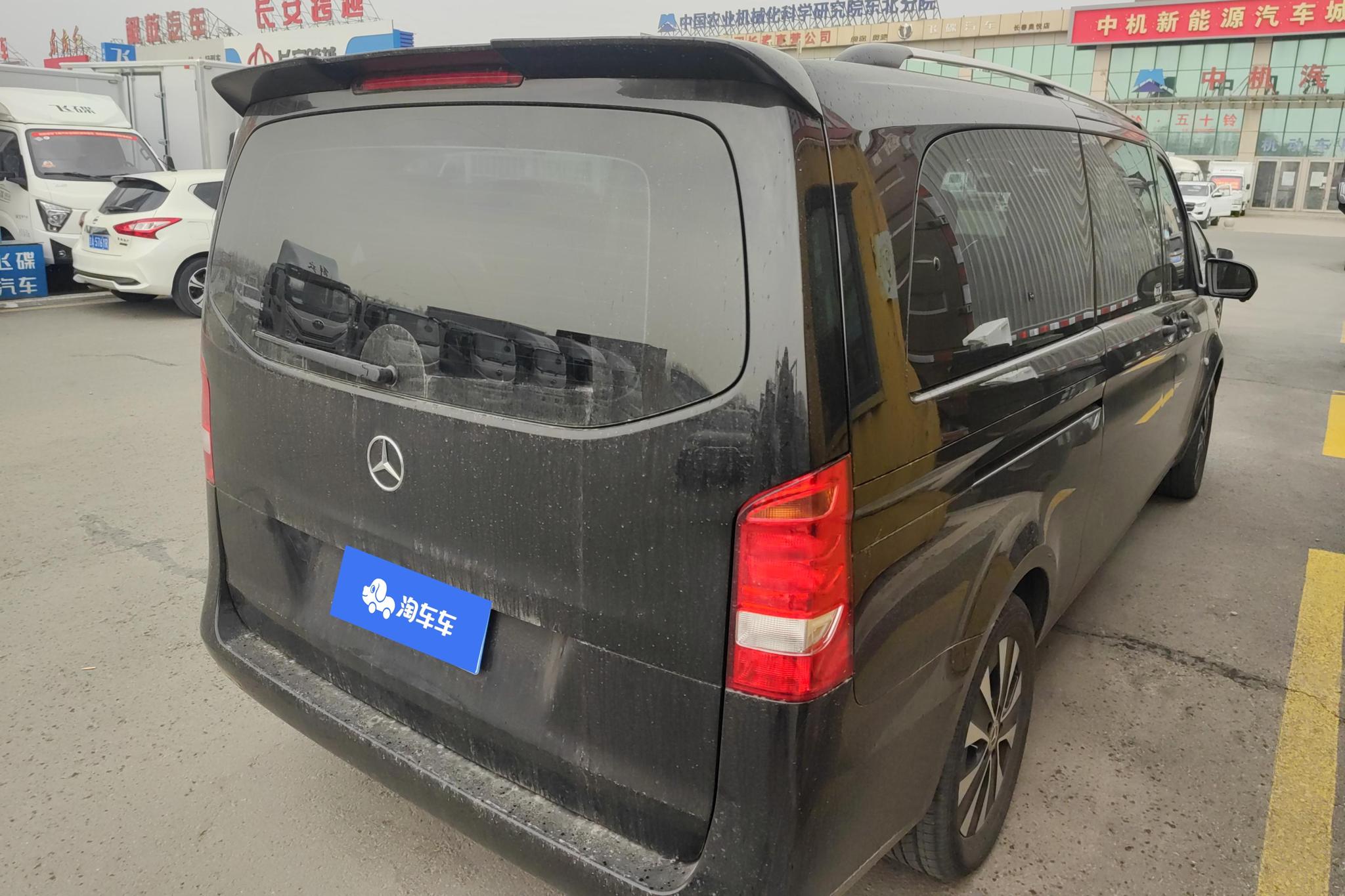 Mercedes-Benz Vito 2021 2.0T Elite 7 мест