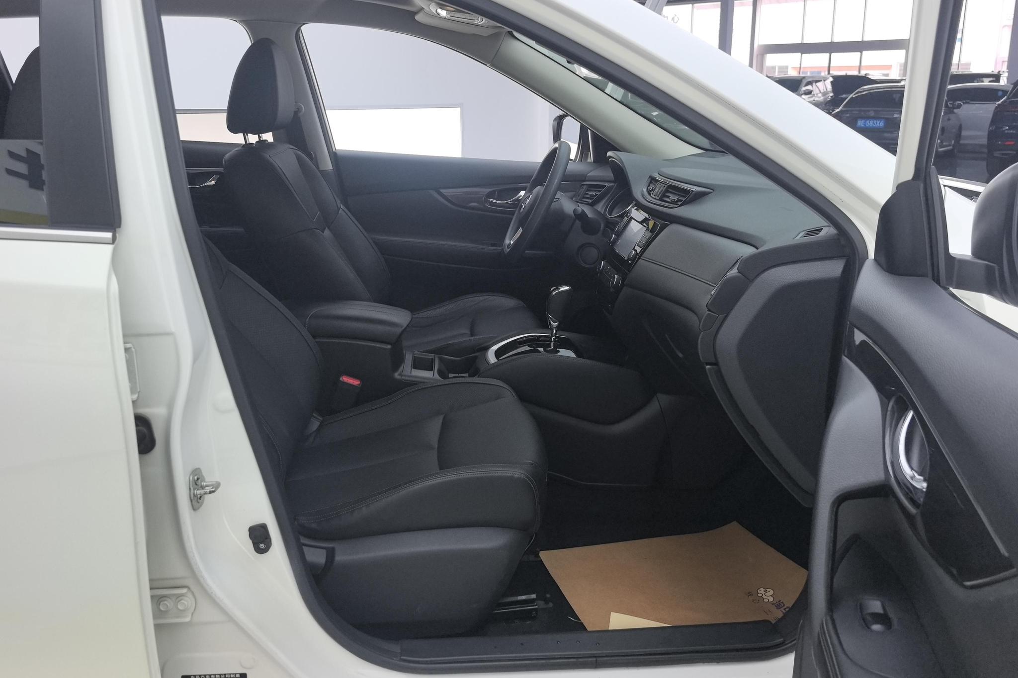 Nissan X-Trail 2017 2.0L CVT Comfort 2WD