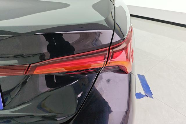Toyota Avalon 2019 2.0 L VI — фото 10
