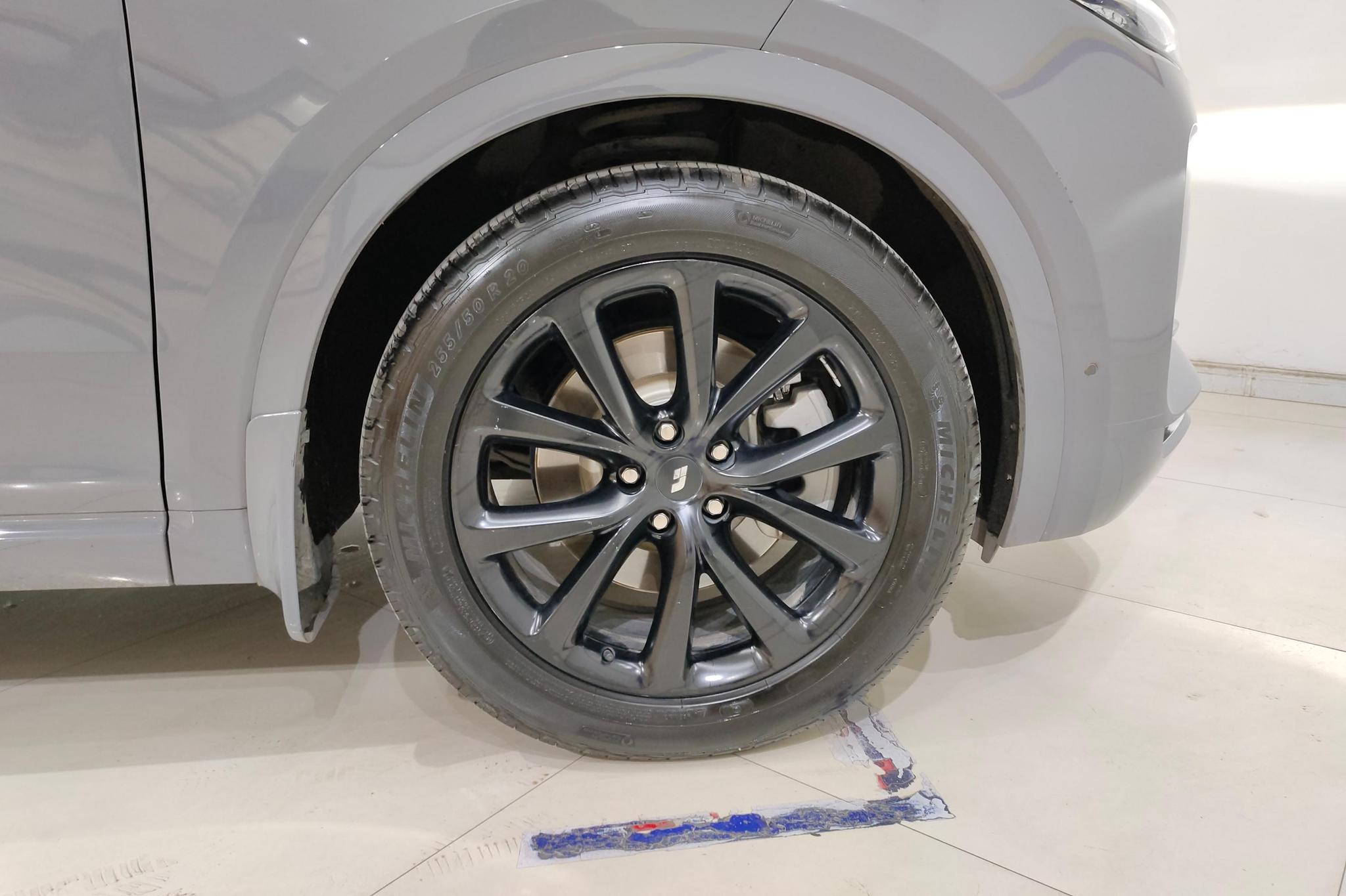 Li Auto ONE 2020 6 мест