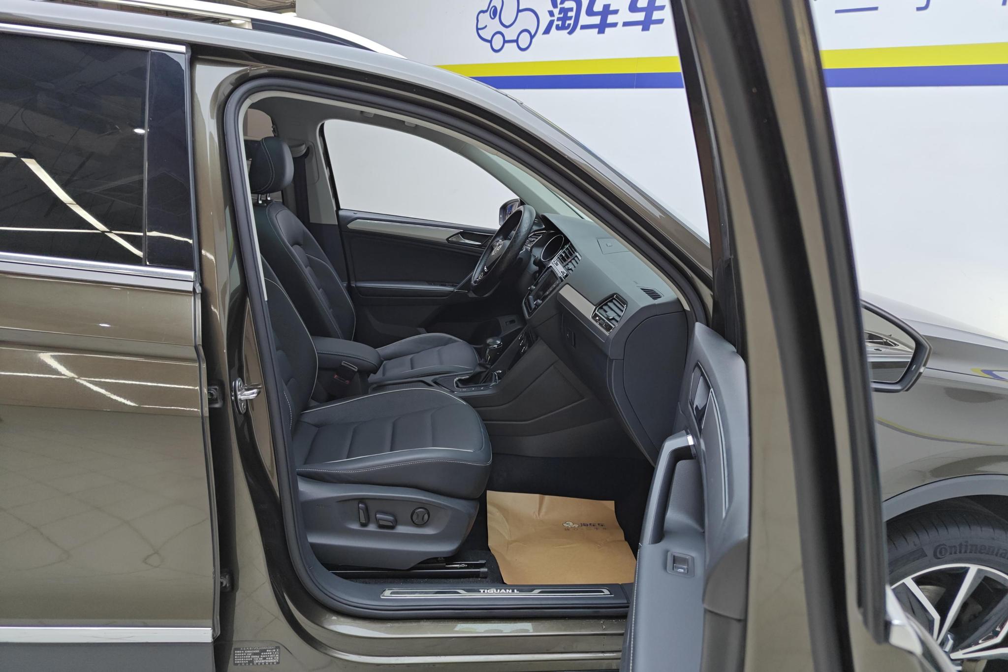 Volkswagen Tiguan L L 2017 330TSI AT Flagship