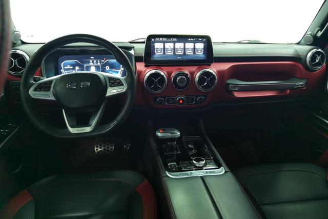 BAIC BJ40 2020 2.0 T AT 4 WD — фото 12
