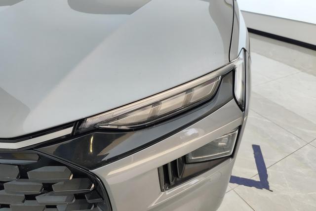Ford Mondeo 2023 Eco Boost 180 — фото 4
