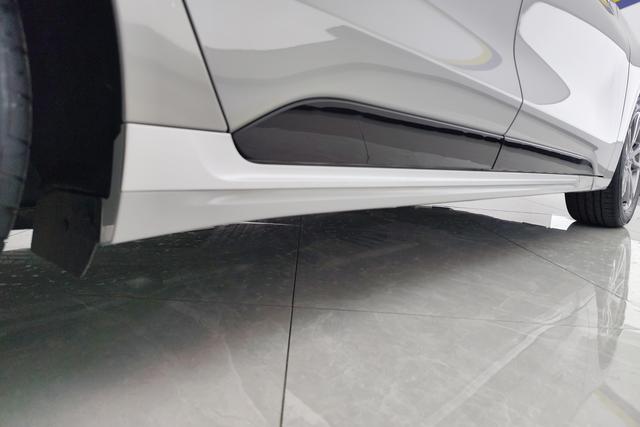 Ford Mondeo 2023 Eco Boost 180 Luxury — фото 11