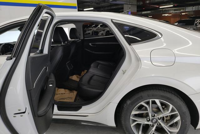 Hyundai Sonata 2020 270 TGDi GLS DCT — фото 16