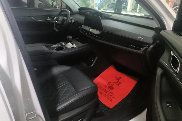 Changan UNI-K i DD 2022 i DD 1.5 T 130km Premium — фото 9