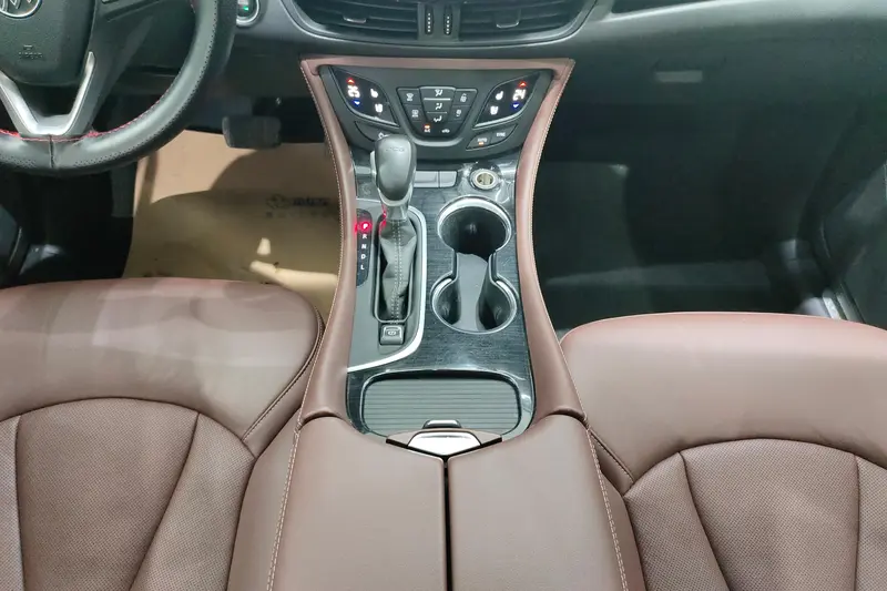 Buick Envision — фото 10