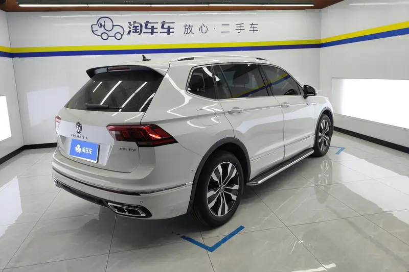 Volkswagen Tiguan L — фото 3