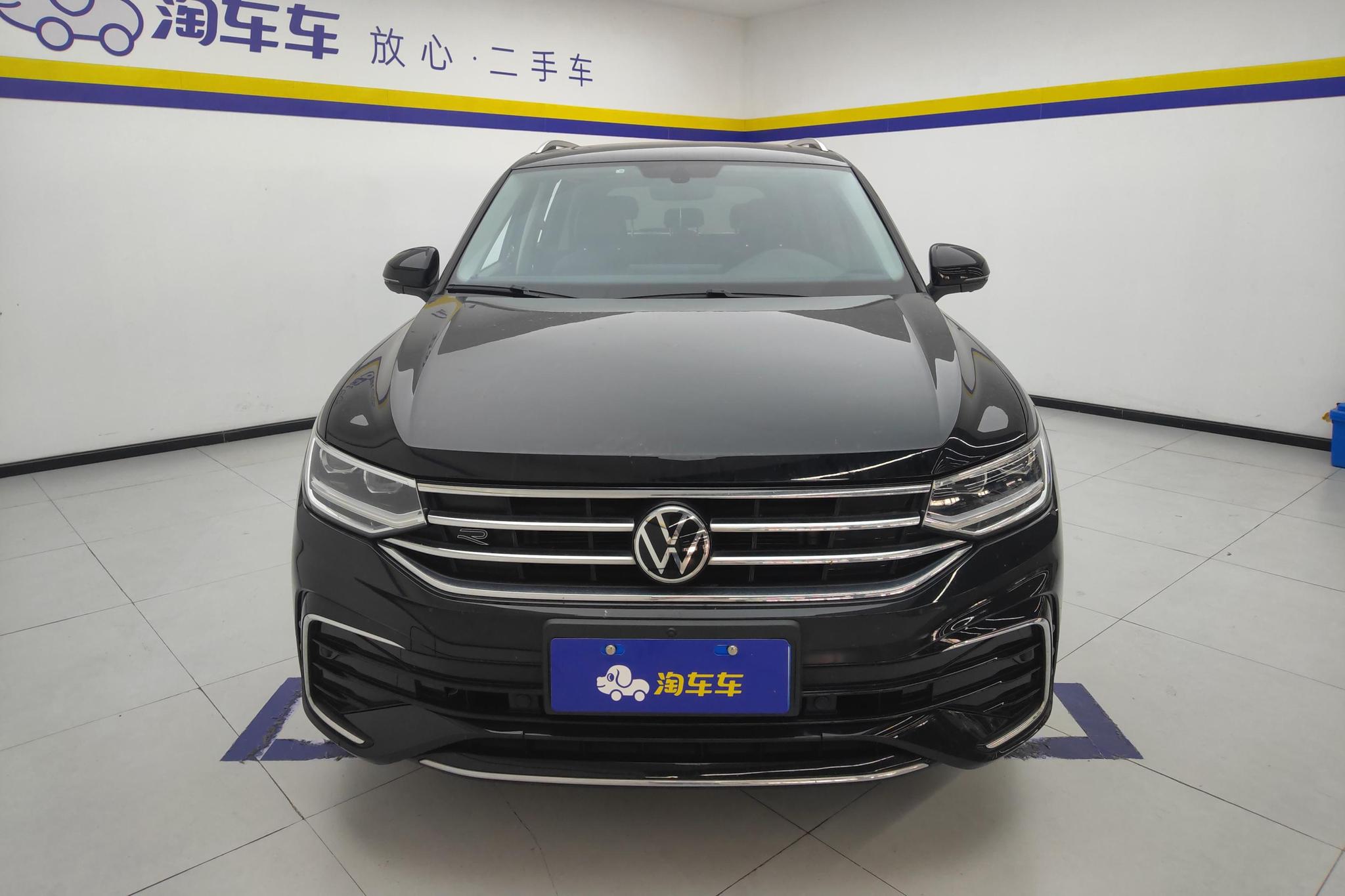 Volkswagen Tiguan L L 2022 330TSI AT R-Line
