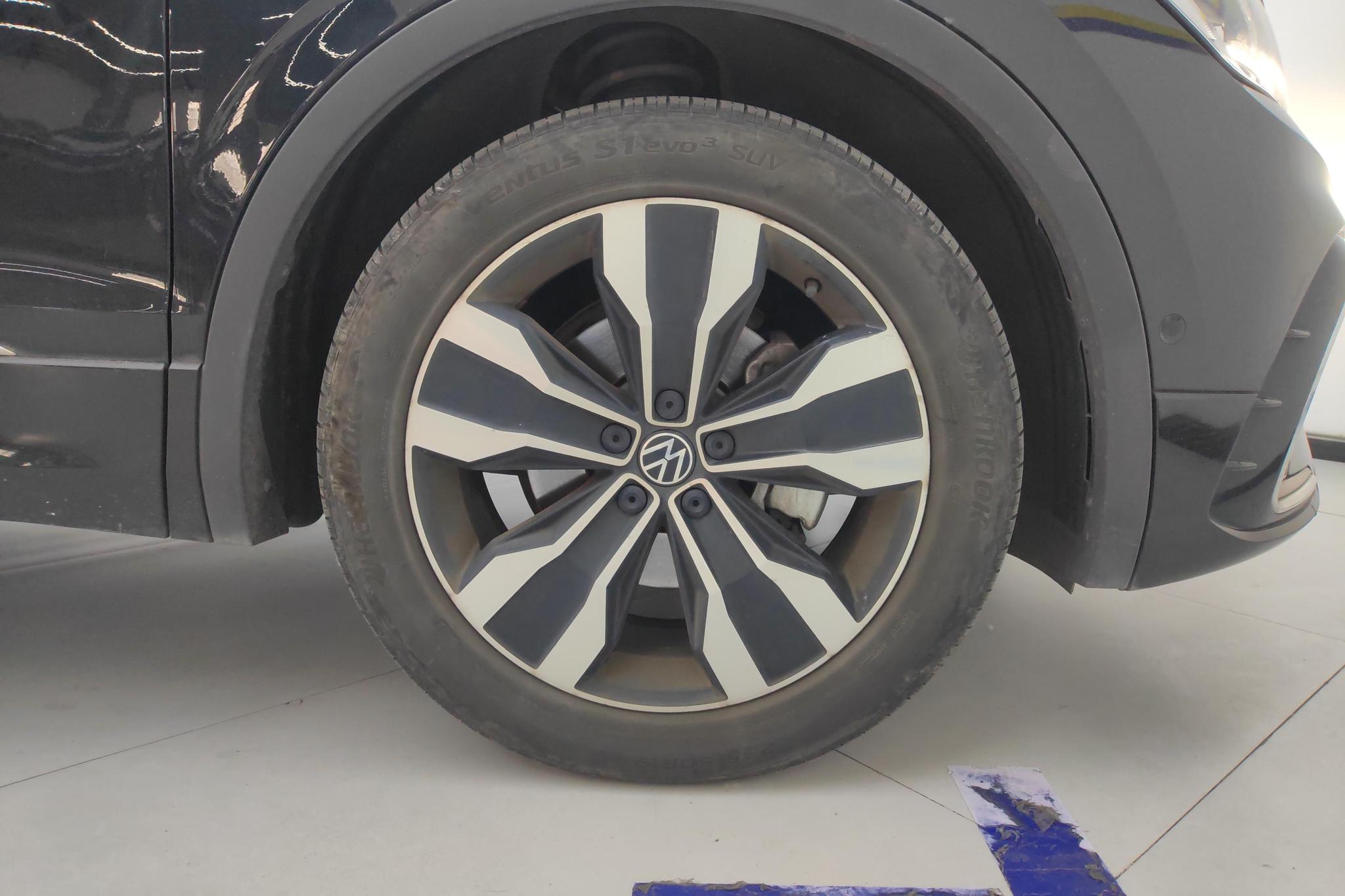 Volkswagen Tiguan L L 2022 330TSI AT R-Line