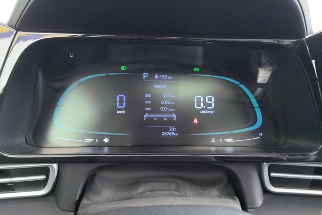 Hyundai Elantra 2023 1.5 L CVT GLX — фото 14