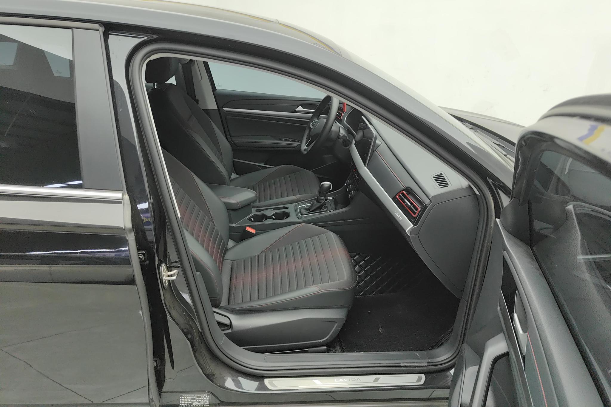 Volkswagen Lavida 2023 300TSI DSG