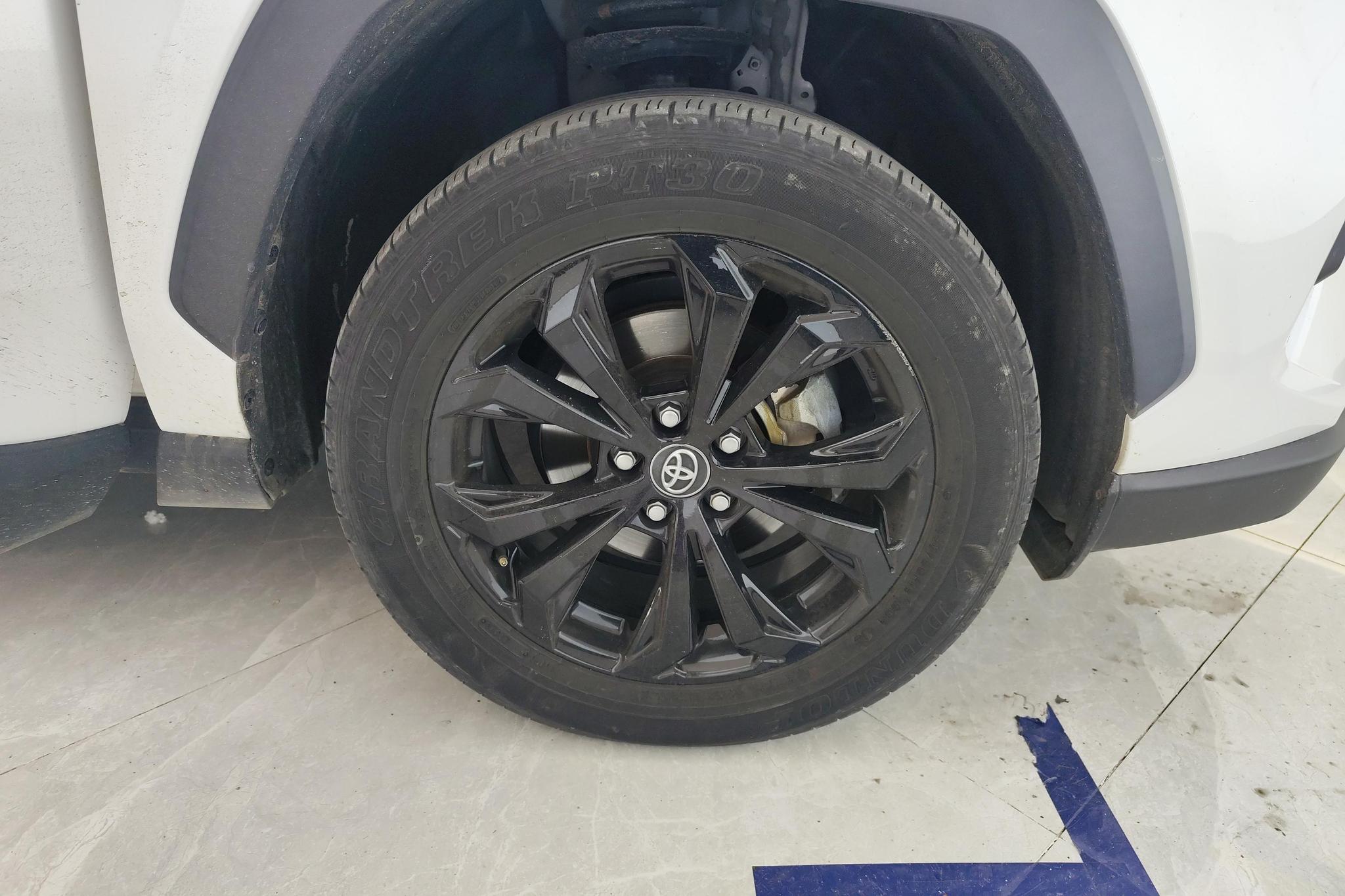 Toyota RAV4 2023 2.5L E-CVT Elite PLUS