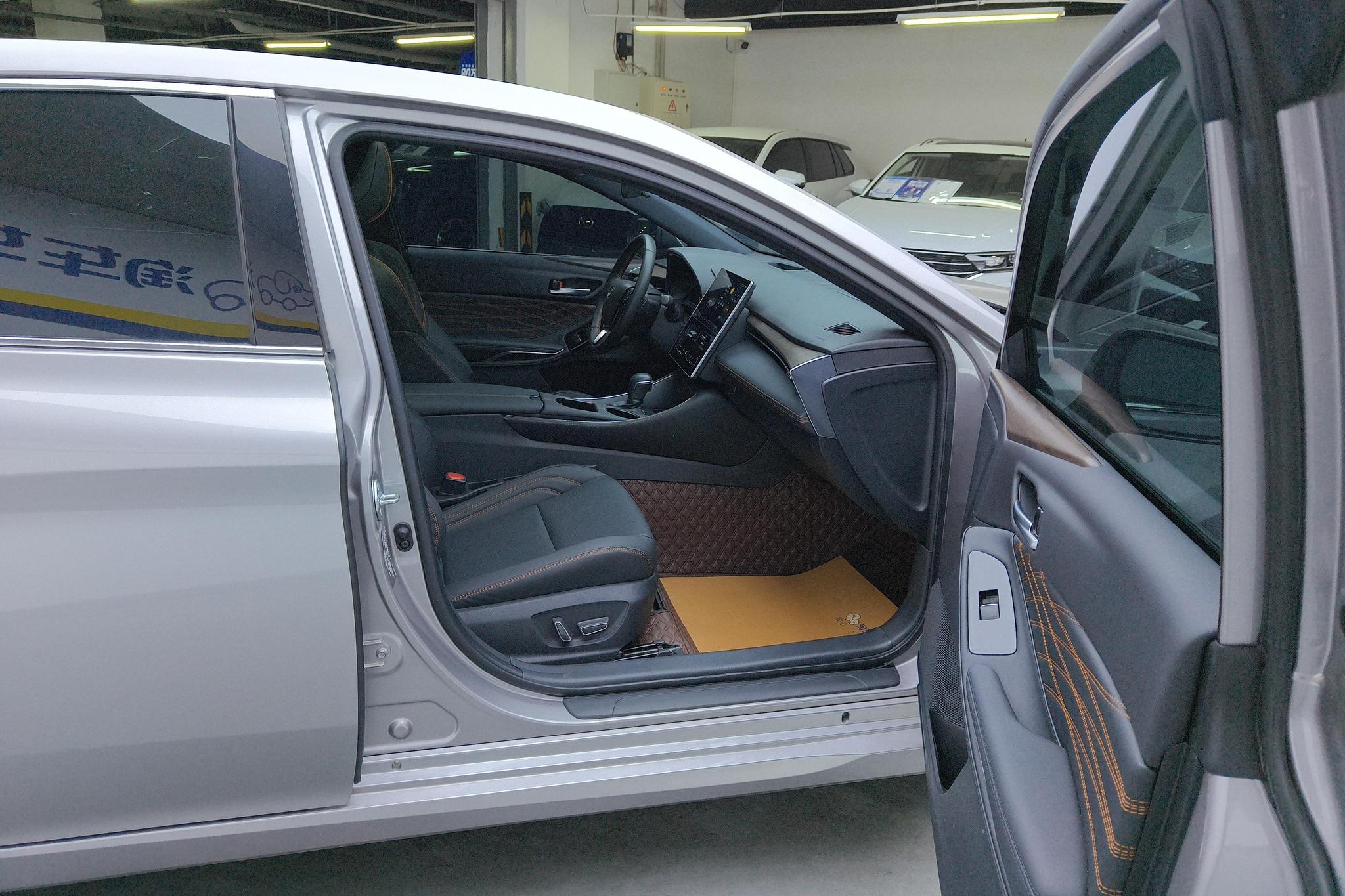 Toyota Avalon 2024 2.0L E-CVT Luxury