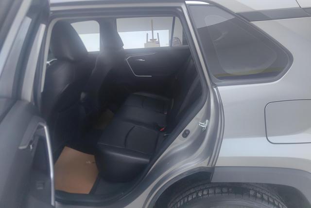 Toyota RAV4 2021 2.0 L CVT 2 WD — фото 16