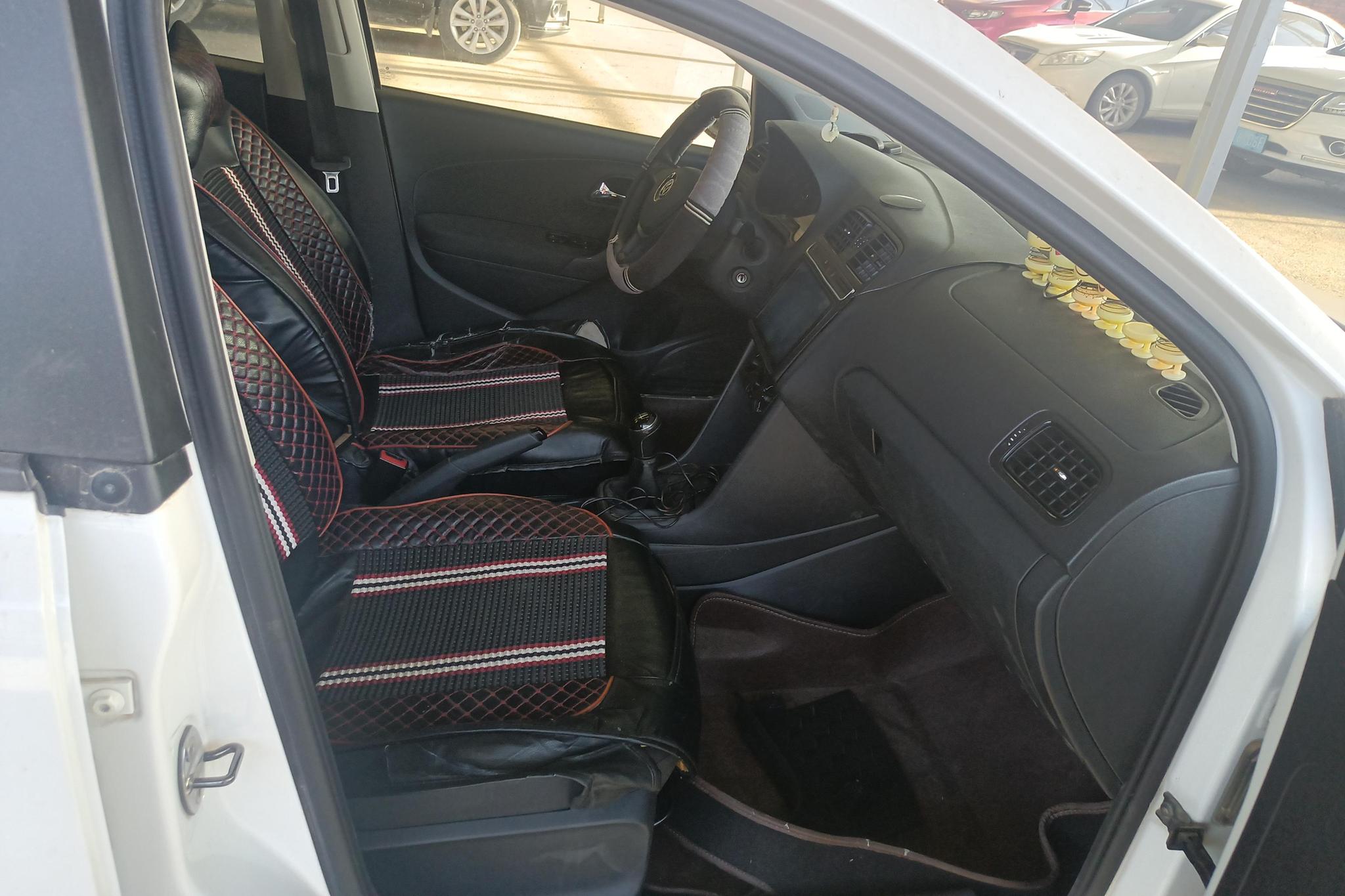 Volkswagen Polo 2018 1.5L MT