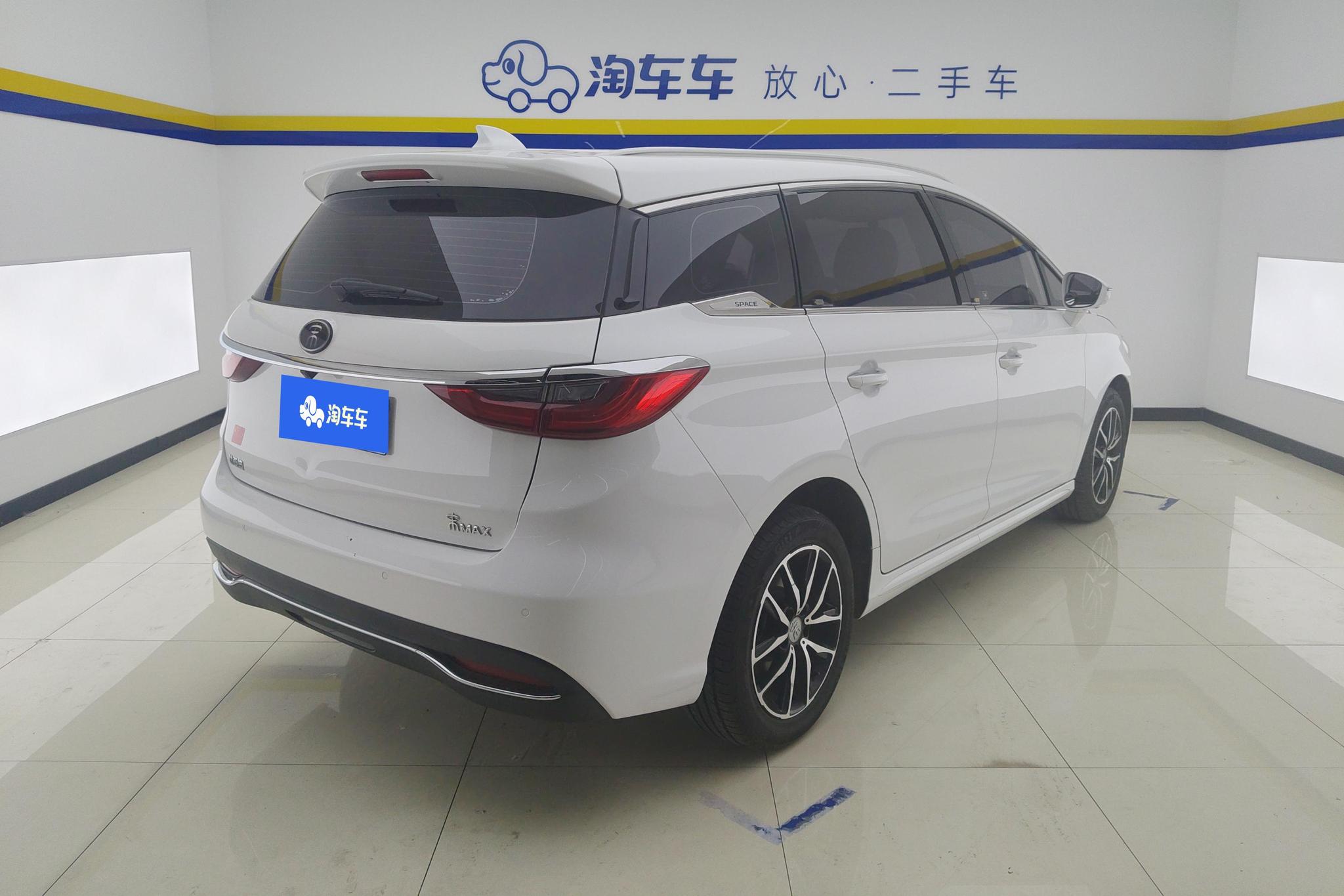 BYD Song MAX MAX 2017 1.5T AT Luxury 7 мест