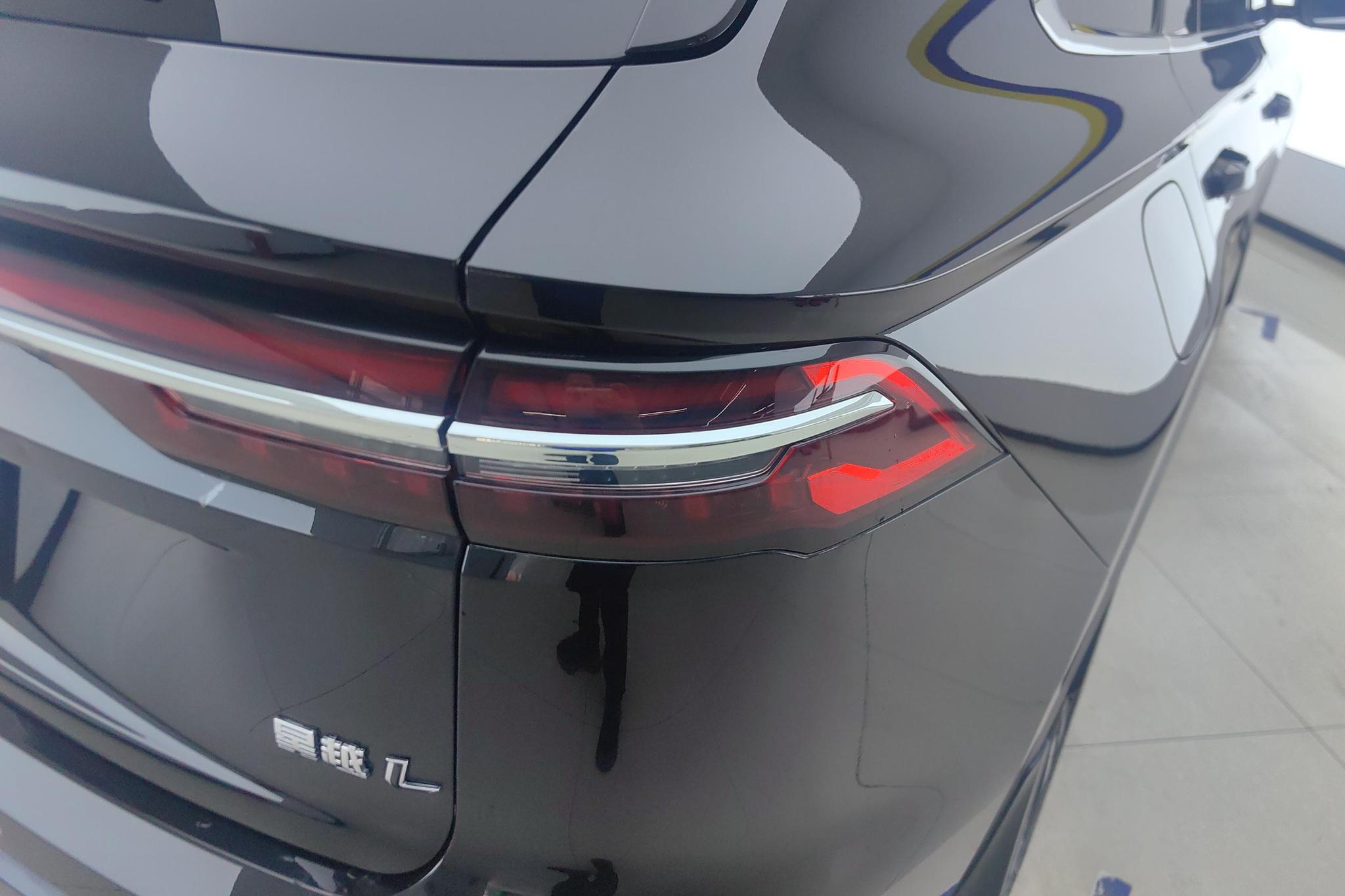 Geely Monjaro L 2024 2.0TD AT