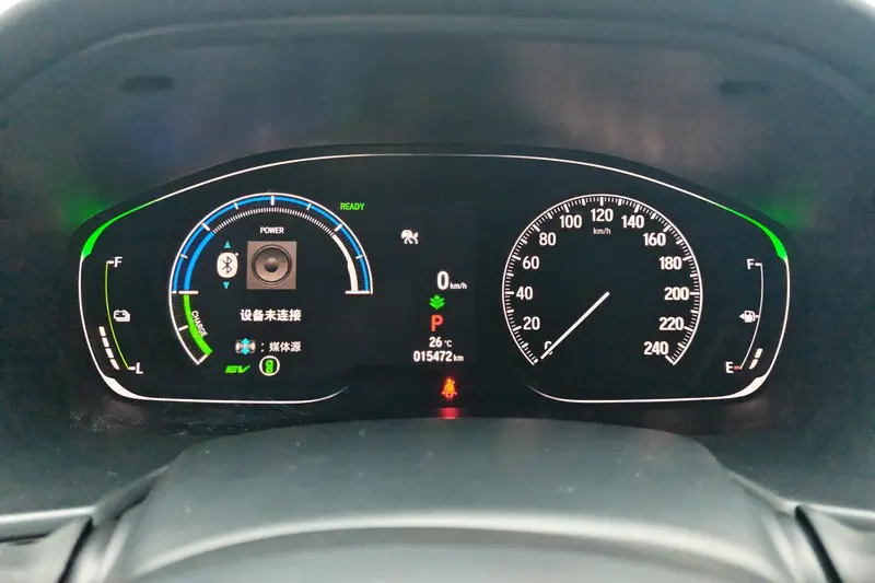 Honda Accord — фото 9