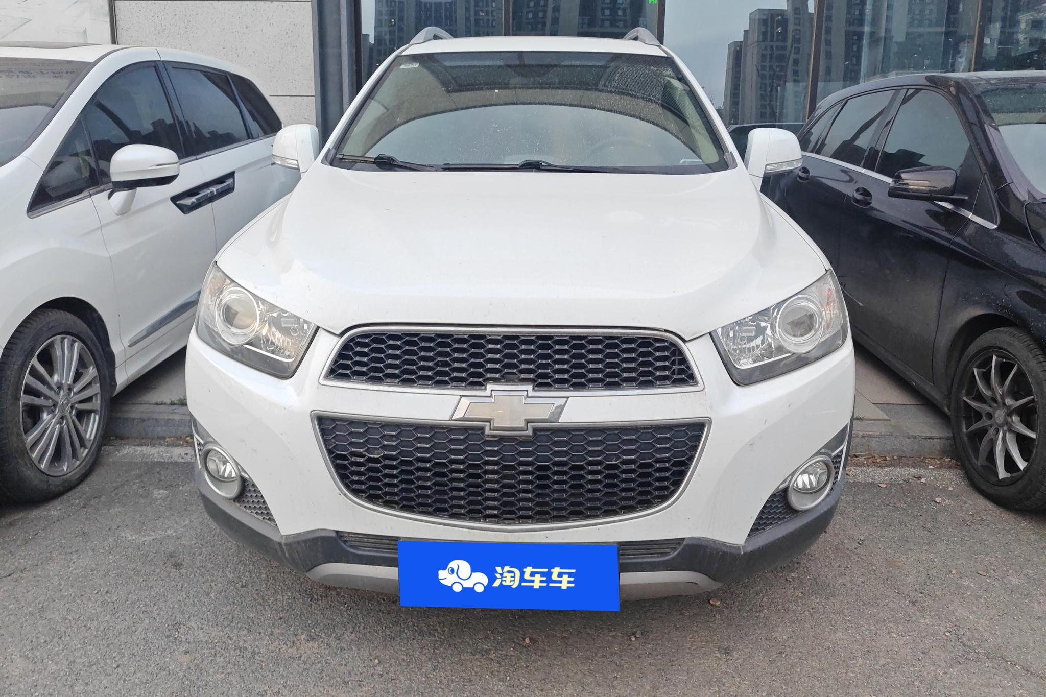 Chevrolet Captiva 2012 2.4L Flagship 7 мест