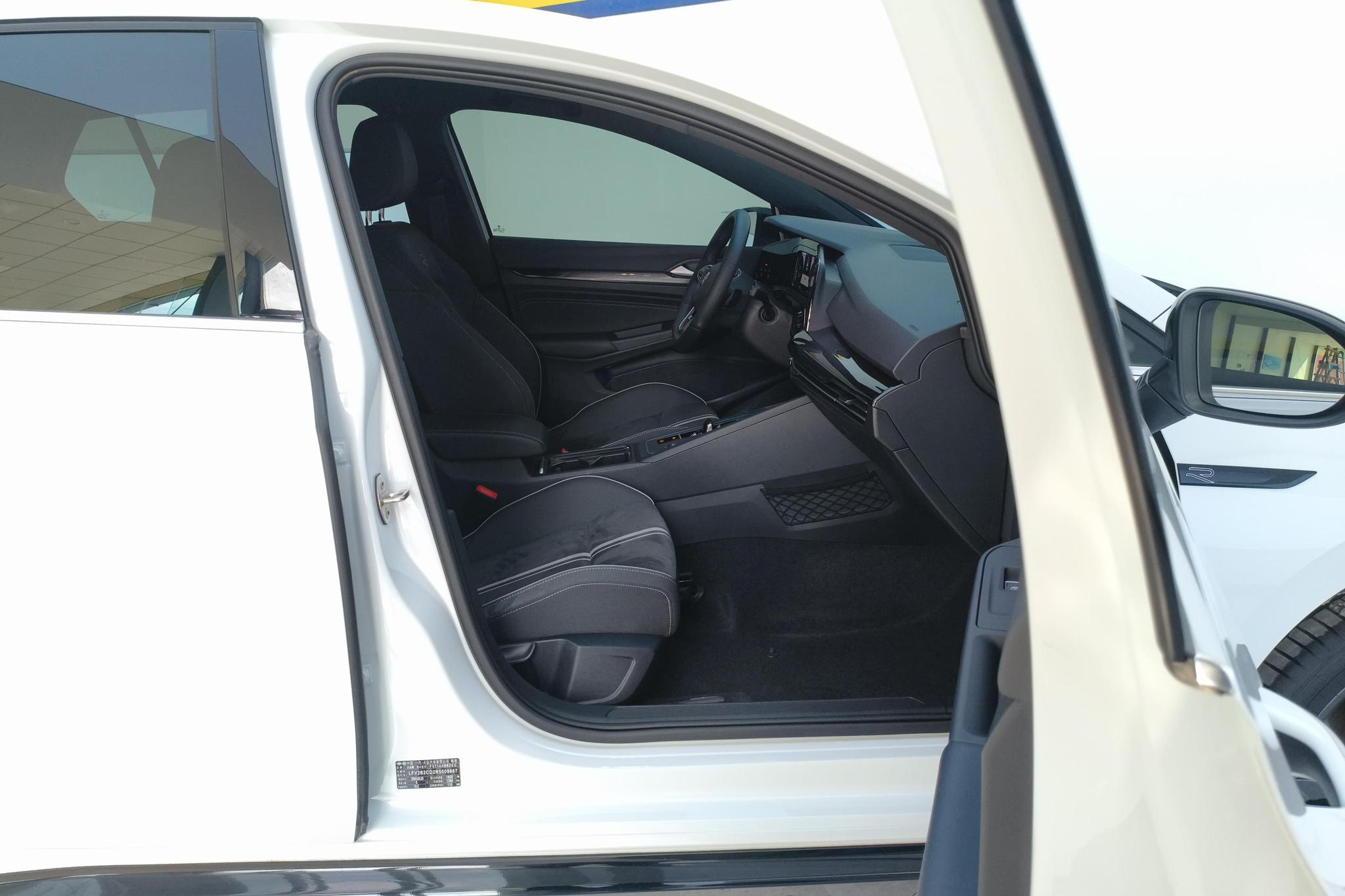 Volkswagen Golf 2023 280TSI DSG R-Line Lite