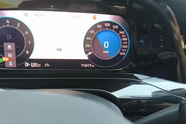 Volkswagen Golf 2023 280 TSI DSG R-Line Lite — фото 13
