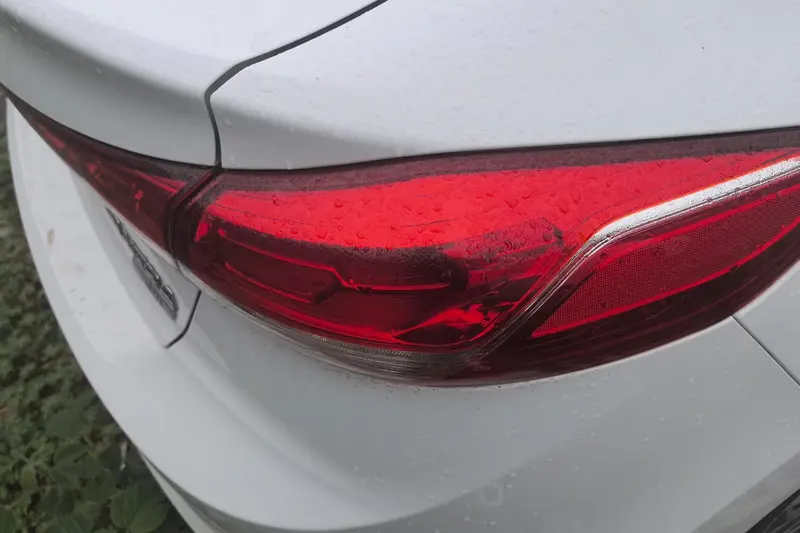 Hyundai Elantra — фото 5