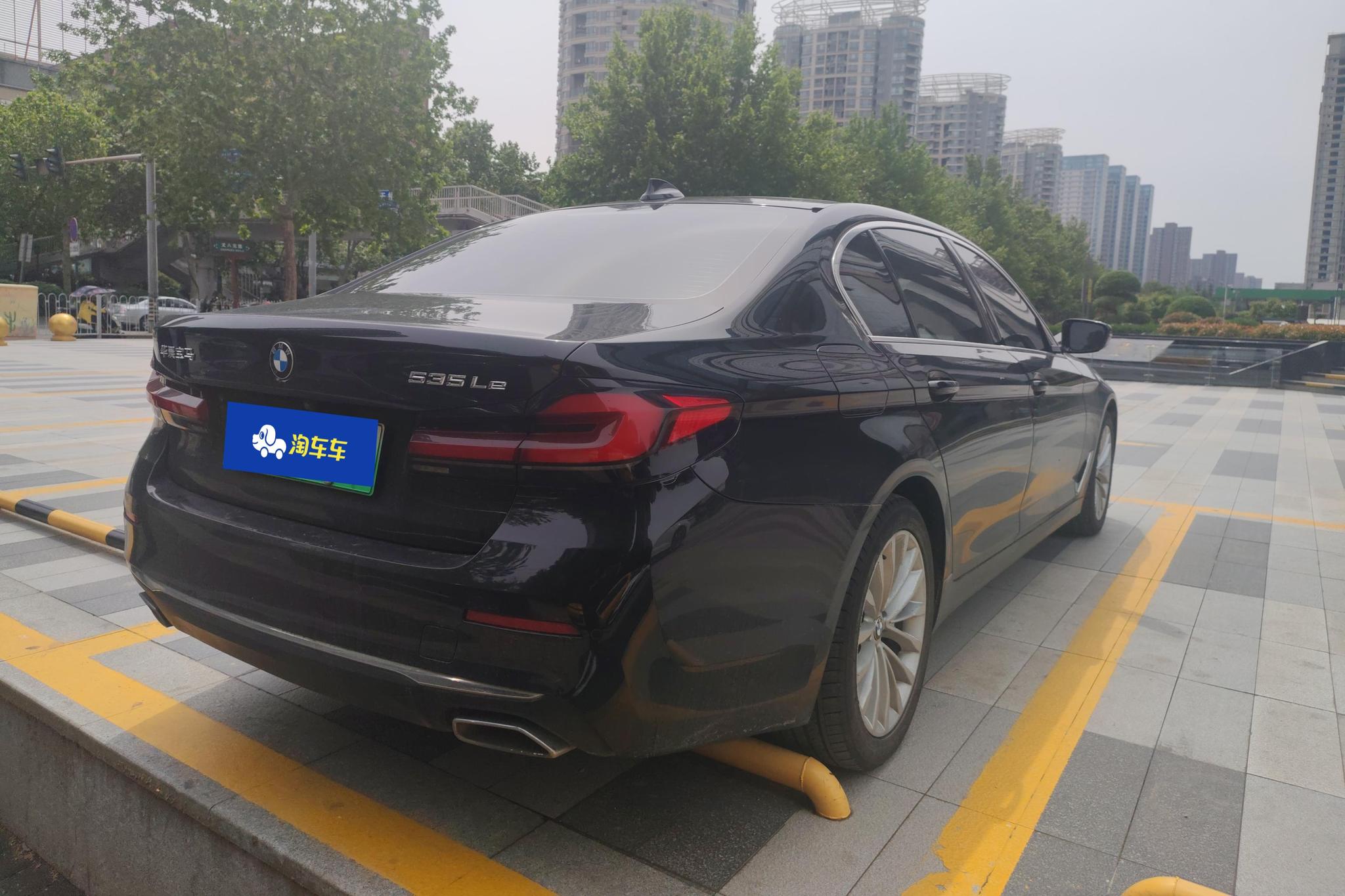 BMW 5 серииPHEV 5 PHEV 2021 535Le Luxury