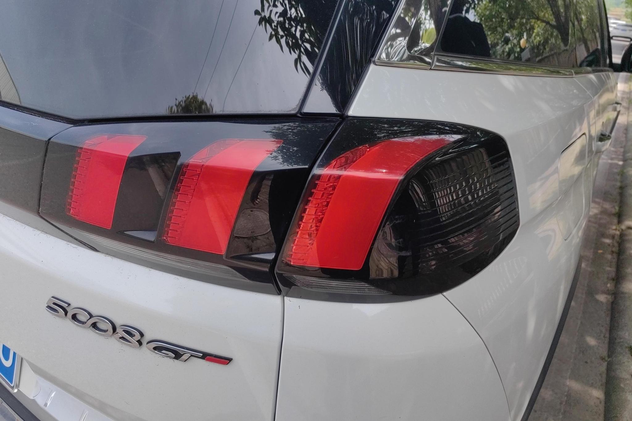Peugeot 5008 2017 380THP 7 мест Luxury GT
