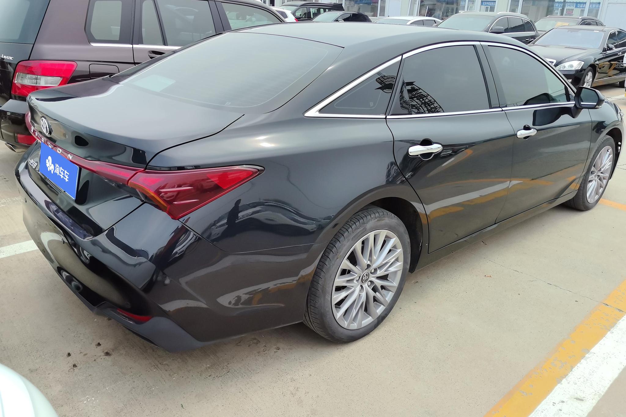 Toyota Avalon 2024 2.0L CVT Luxury