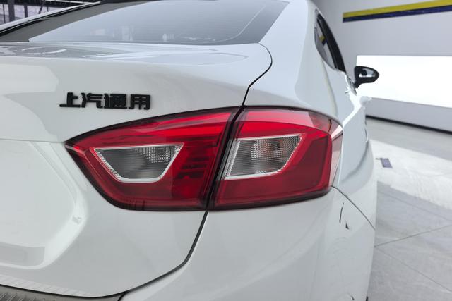 Chevrolet Cruze 2018 Redline 320 AT — фото 4