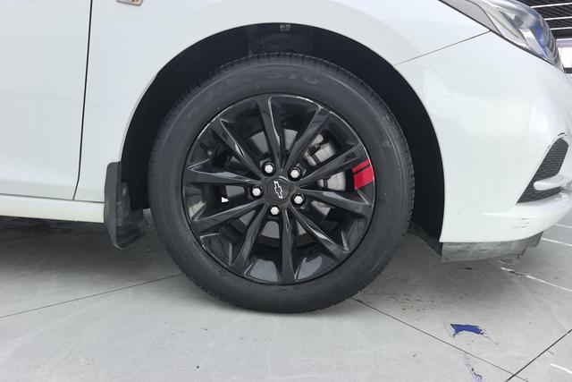 Chevrolet Cruze 2018 Redline 320 AT — фото 9