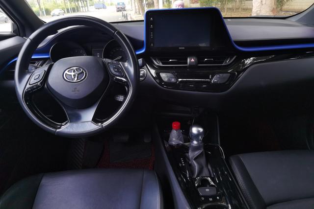 Toyota IZOA 2018 2.0 L V — фото 14