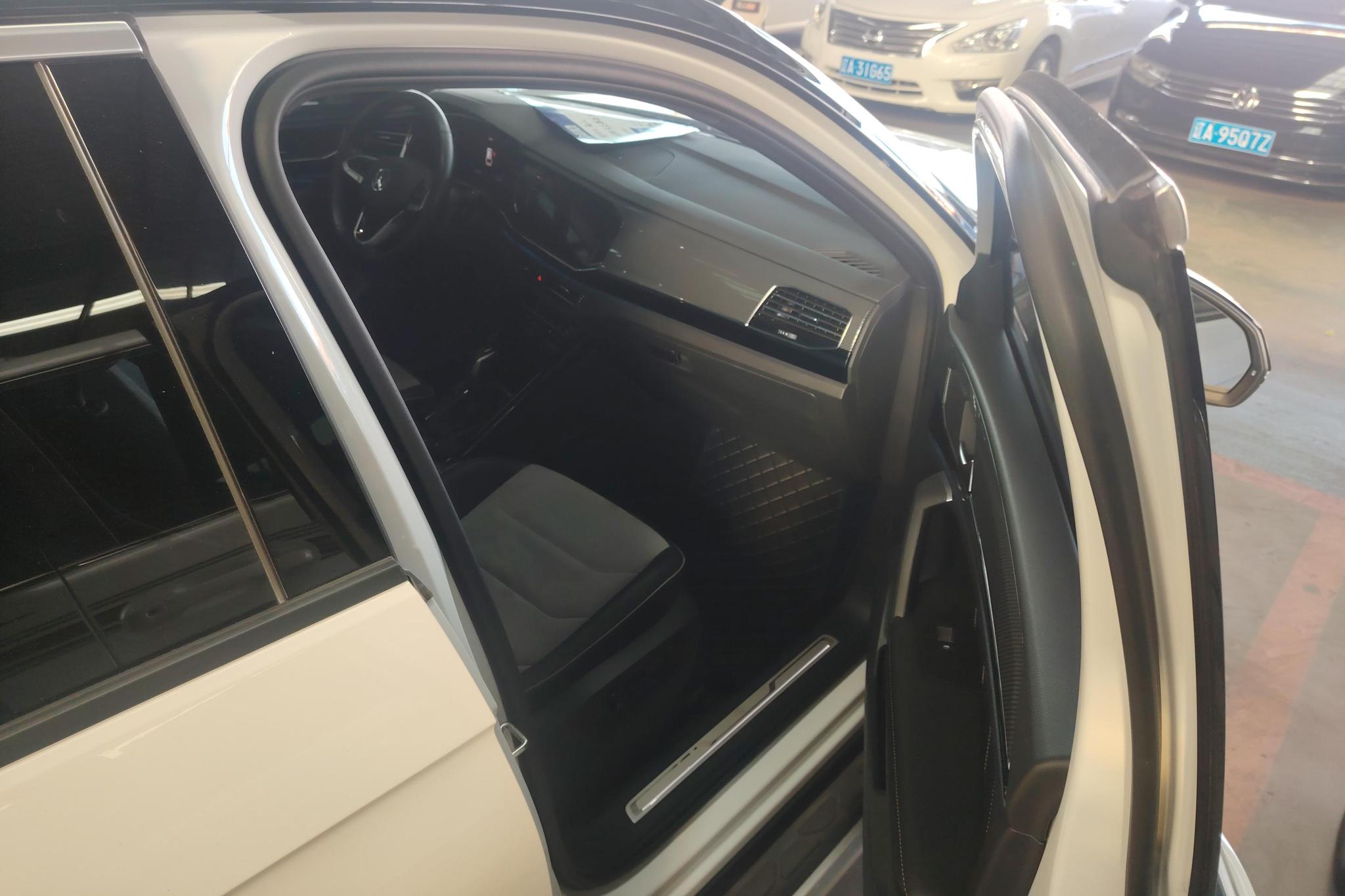 Volkswagen TayronX X 2020 380TSI Smart Connect