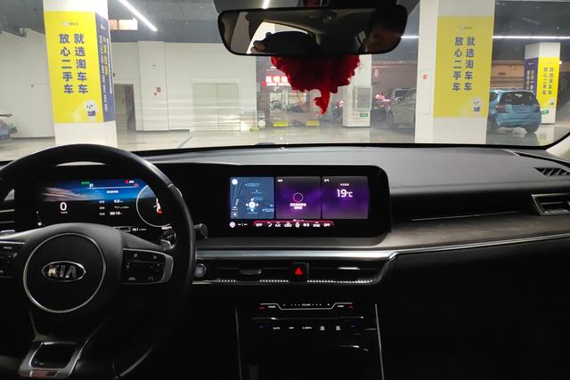 Kia K5 2021 380 T GT-Line — фото 12